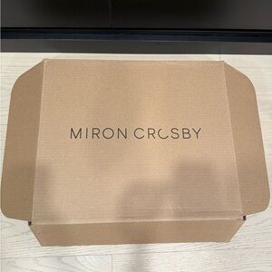 Miron Crosby Box with Ribbon and insert